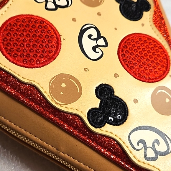 DISNEY Buon Appetito slice of pizza crossbody bag NWOT sequins glitter Mickey - Picture 8 of 10